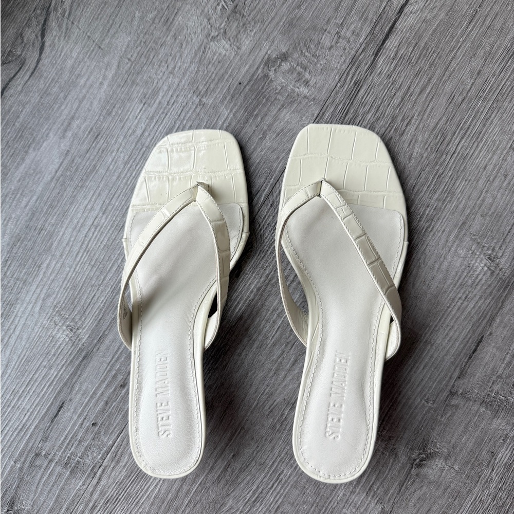 Steve Madden Cream Kitten Heel Sandals 6.5